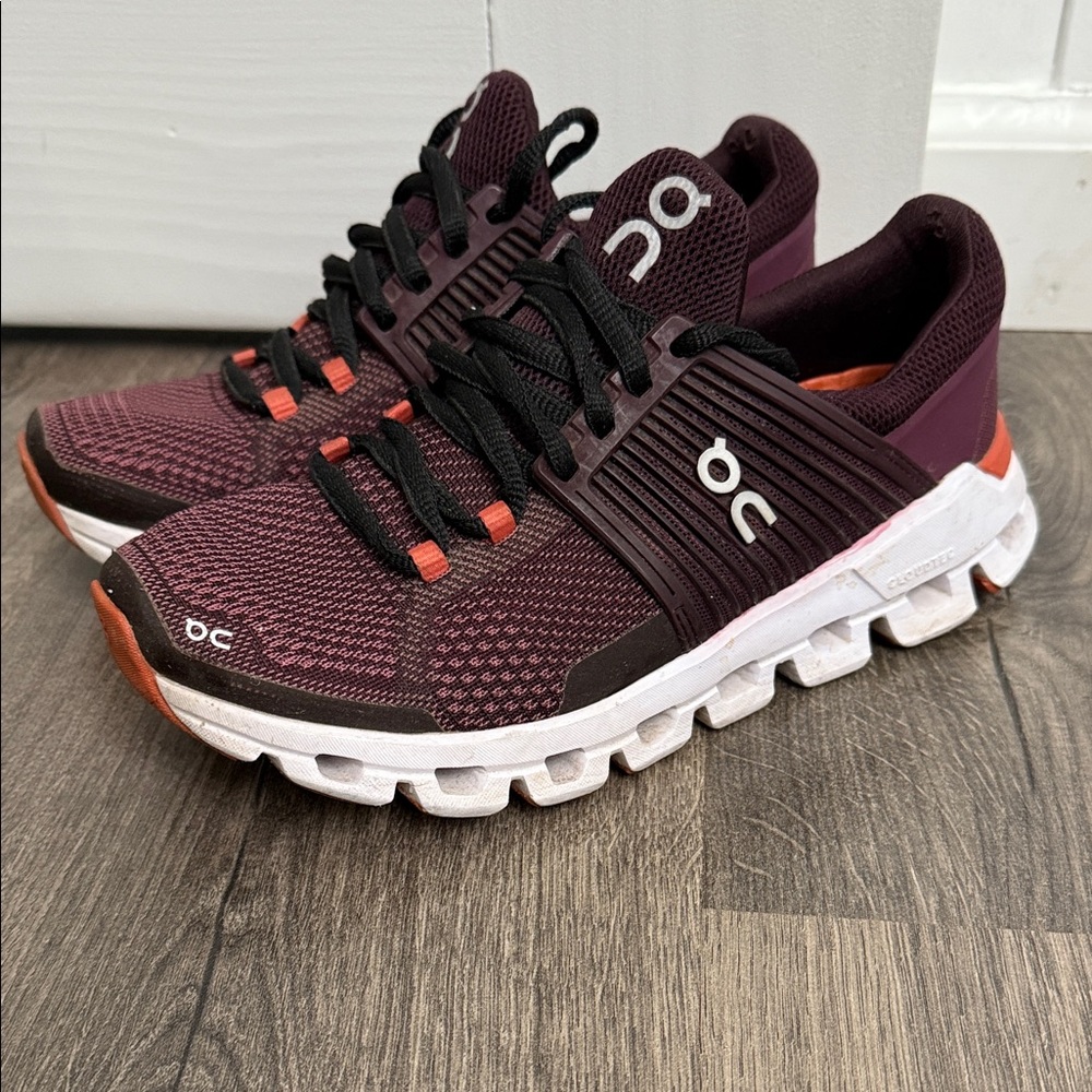 SOLD On cloud Running Burgundy and Black Sneakers